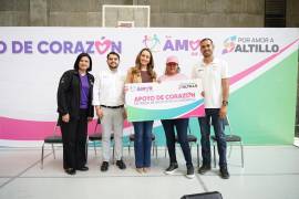 La presidenta honoraria del DIF Saltillo, Luly López Naranjo, encabezó la entrega de apoyos económicos a mujeres en situación vulnerable.