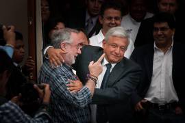 López Obrador se asemeja con Hitler en que Obrador construyó su movimiento y poder con la “masa”, expresó el escritor