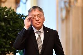 Afirma Kazuo Ishiguro que la literatura puede &quot;romper barreras”