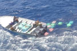 Ejército y la Marina decomisan una tonelada de cocaína en costas de Chiapas