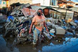 Ciudadanos de Poza Rica, Veracruz, denuncian que ya inicia un olor putrefacto de probables cuerpos en descomposición tras las torrenciales lluvias que se registraron.