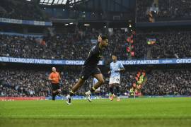 Iliman Ndiaye fue el verdugo de un Manchester City que no perdió, pero que volvió a dejar ir puntos en la Premier League, colocándose en la séptima posición del torneo.