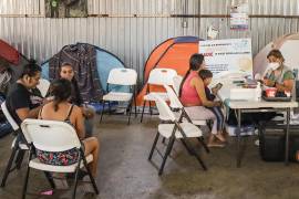 Migrantes conviven en el albergue Movimiento Juventud 2000, en Tijuana. El primer Parlamento Migrante en Tijuana impulsa iniciativas para los derechos de los migrantes en esta región.