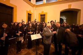 El periodista, escritor coahuilense y columnista de El Norte, Armando Fuentes Aguirre “Catón”, recibió un homenaje en el Museo de Monterrey por la Peña Taurina “El Toreo”.