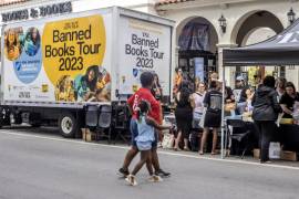 En medio de la censura llega a Miami el Tour de los Libros Prohibidos