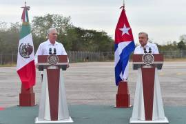 El cubano recibió el máximo reconocimiento del Gobierno mexicano | Foto: Cuartoscuro