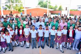 La techumbre de la primaria es una de las 10 obras, que de manera simultánea, se entregaron en el Estado