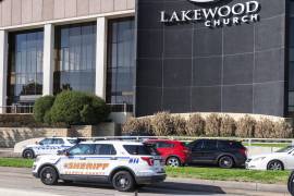 La balacera tuvo lugar en la Iglesia Lakewood, de Houston, Texas. Una mujer fue la autora de los disparos.