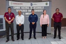 Estudiantes y docentes se reunieron en el Instituto Tecnológico de Saltillo para participar en la Cumbre Nacional de Desarrollo Tecnológico e Innovación INNOVATECNM 2024.