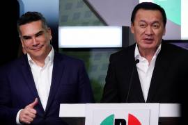 Miguel Ángel Osorio Chong ha dejado la coordinación de la bancada del PRI en el Senado de la República; deja el cargo debido a sus diferencias con el dirigente nacional, Alejandro “Alito” Moreno.