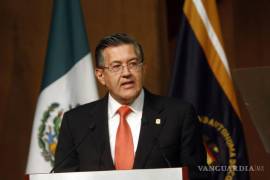 El secretario de Finanzas, Blas Flores Dávila, dijo que 21 mil millones de pesos que no han llegado a Coahuila vía Presupuesto de Egresos de la Federación son por la disminución en fondos, programas, así como Participaciones y Aportaciones.