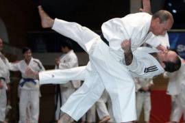 También la Federación Internacional de Judo retiró este fin de semana a Putin, octavo dan de su deporte favorito.
