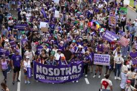 Madres contra la Guerra ha convocado en los últimos meses diversas manifestaciones y piquetes para denunciar esta remilitarización de la isla frente a las bases estadounidenses.