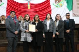 Diputados entregaron un reconocimiento con motivo de la conmemoración del 75 aniversario del Instituto Tecnológico de Saltillo.