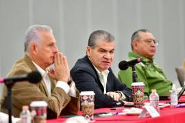Miguel Riquelme espera que el gobernador electo Manolo Jiménez, lo acompañe a uno de los dos comités que le quedan por presidir y dijo que podría ser próximo 21 o el 27 de noviembre.