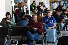 Reveles agregó que, además de la ruta a Ciudad de México, sería conveniente evaluar nuevas conexiones, principalmente hacia Houston o Detroit.