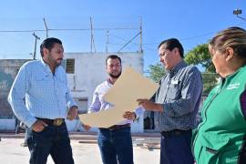 Carlos Villarreal supervisó trabajos de rehabilitación de redes de agua en distintos sectores de Monclova.