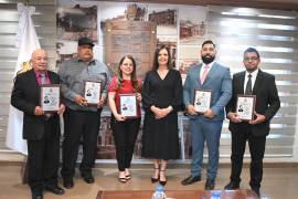 La alcaldesa Sara Irma Pérez Cantú encabezó la Sesión Solemne de Cabildo en la que se entregó la Presea “Ing. Melquiades Ballesteros” a ciudadanos destacados de Ciudad Frontera.