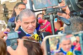 El alcalde de Torreón, Miguel Ángel Riquelme Solís, informó que su administración trabaja en la planeación de un nuevo modelo de transporte público para la ciudad, retomando infraestructura del proyecto del Metrobús.