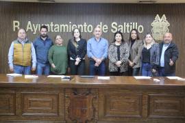 Representantes de los cabildos de Saltillo, Ramos Arizpe, Arteaga y General Cepeda durante la reunión en la Presidencia Municipal de Saltillo.