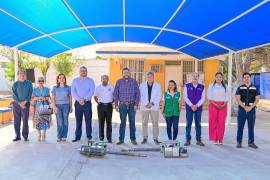 El alcalde Carlos Villarreal encabeza la estrategia integral de salud en planteles educativos.