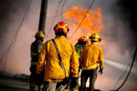 La racha de incendios registrados en Nuevo León han mantenido en jaque a las corporaciones de Protección Civil y Bomberos. En una semana han sumado más de 900.