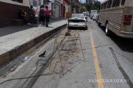 El retiro de objetos que obstruyen espacios públicos de estacionamiento en Saltillo ha aumentado significativamente en lo que va de 2025, superando los registros de años anteriores.