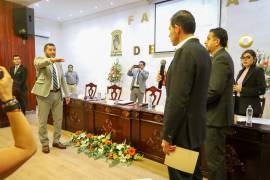 El nuevo director agradeció la confianza de la comunidad universitaria.