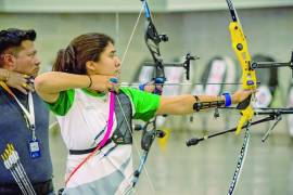 Ángela Ruiz, arquera saltillense, integró el equipo femenil que conquistó medalla olímpica en París 2024, posicionándose como una de las principales representantes de Coahuila en el tiro con arco a nivel internacional.