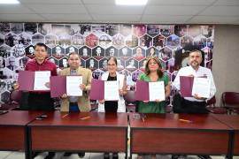 Directivos de distintos planteles participaron en la firma del convenio, el cual busca fortalecer la vinculación entre instituciones educativas y ampliar las oportunidades para estudiantes de bachillerato.