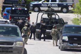 Autoridades estatales, federales y municipales participaron en el cateo en el Barrio del Teléfono.