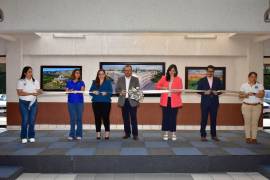 Autoridades académicas y representantes del sector empresarial encabezaron el evento.