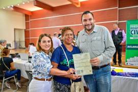 Carlos Villarreal encabezó el arranque de la brigada del Registro Civil en el auditorio Salvador Kamar, donde cientos de ciudadanos aprovecharon la oportunidad de realizar trámites gratuitos y de bajo costo.
