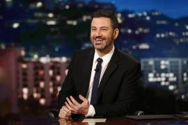 Jimmy Kimmel es un comediante, conductor y productor de estadounidense; a su programa han asistido diversos artistas, entre ellos, Lady Gaga, One Direction, Taylor Swift y hasta Barack Obama.