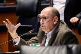Rubén Moreira Valdez presentó una iniciativa para impedir que las aerolíneas cancelen automáticamente vuelos posteriores cuando un pasajero pierde el primer trayecto.