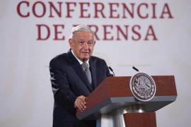 Actualmente, López Obrador realiza conferencias matutinas de al menos 2 horas de lunes a viernes