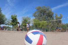 Los y las voleibolistas vieron acción en las canchas de la Universidad Iberoamericana de Saltillo.