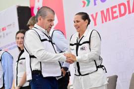 Miguel Ángel Riquelme Solís y Liliana Salinas Valdés participaron en el arranque de la Jornada de Formación en Cultura de Paz y Mediación Escolar Inclusiva.