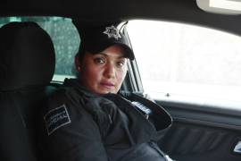 La oficial Azalea Patricia Juárez invita a luchar por lo que se desea y asegura que una mujer puede desempeñar cualquier cargo.