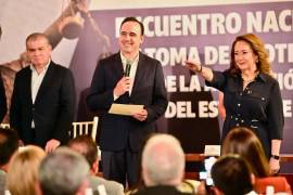 Yasmín Esquivel Mossa recibió el nombramiento como socia honoraria de la Asociación de Licenciadas en Derecho del Estado de Coahuila.