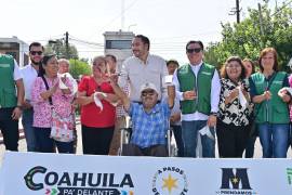 El alcalde anunció que se instalarán reductores de velocidad para mejorar la seguridad vial en las calles intervenidas.