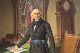 Miguel Hidalgo y Costilla encabezó el levantamiento en 1810, pero la celebración del Grito la noche del 15 de septiembre fue instaurada por Porfirio Díaz.