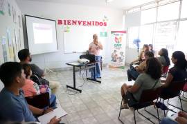 Presidenta honoraria del DIF, Liliana Salinas, dijo que se busca fortalecer el entorno familiar y generar espacios de apoyo emocional y social.