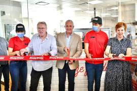 Santiago Sapiña, presidente y CEO de Krispy Kreme México, dijo que la sucursal en esta ciudad había sido muy esperada, y agradeció la calidez con la que ha sido recibida la empresa.