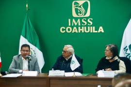 Autoridades del IMSS encabezaron la sesión conjunta de los Órganos Colegiados, donde se presentaron los principales avances en salud en Coahuila.