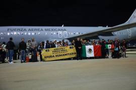 Este grupo se suma a 287 que regresaron al país el pasado 11 de octubre y a 158 que fueron trasladados el domingo a Madrid, España