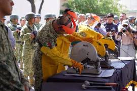 Autoridades civiles y militares encabezaron en Ciudad Juárez la destrucción de mil 592 armas aseguradas en Chihuahua y Coahuila.