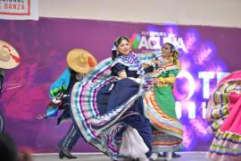 El Ballet Folklórico del Municipio de Querétaro abrió las actividades de la edición 13 del Mitote Folklórico Acuña 2026.