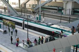 El convoy debía haber llegado a la estación a las 20:00 horas del 1 de julio, pero no fue hasta las 2:50 horas del jueves en la madrugada que la unidad arribó.