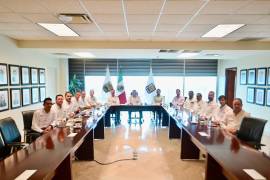 Integrantes de la CMIC y autoridades municipales analizan necesidades priritarias en infraestructura.
